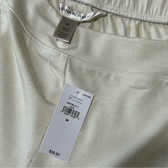 Banana Republic Pajama Set Size Medium - Picture 3 of 11